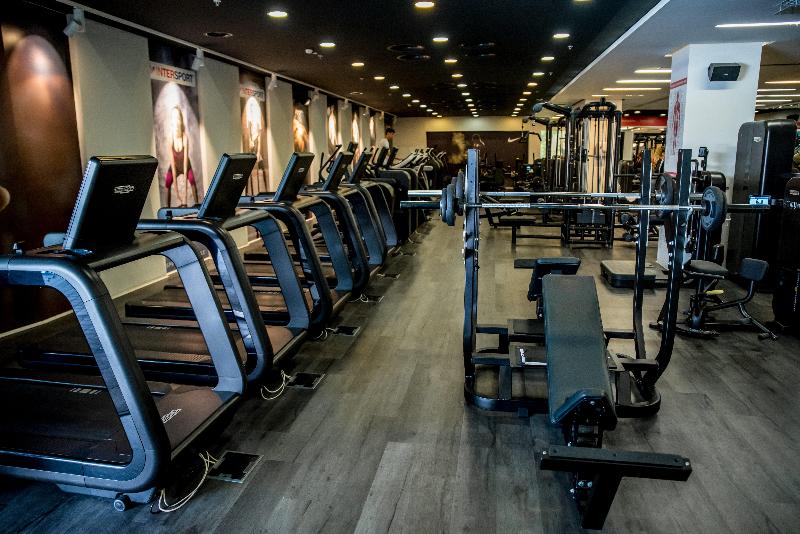 cheap resort hotels  to Spend holiday with family