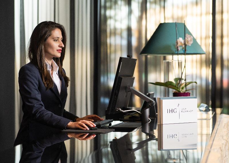 cheap resort hotels  to Spend holiday with family