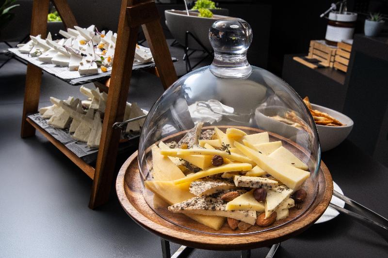 cheap resort hotels  to Spend holiday with family