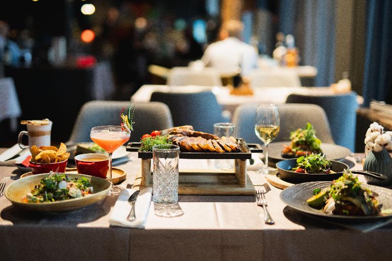 cheap resort hotels  to Spend holiday with family