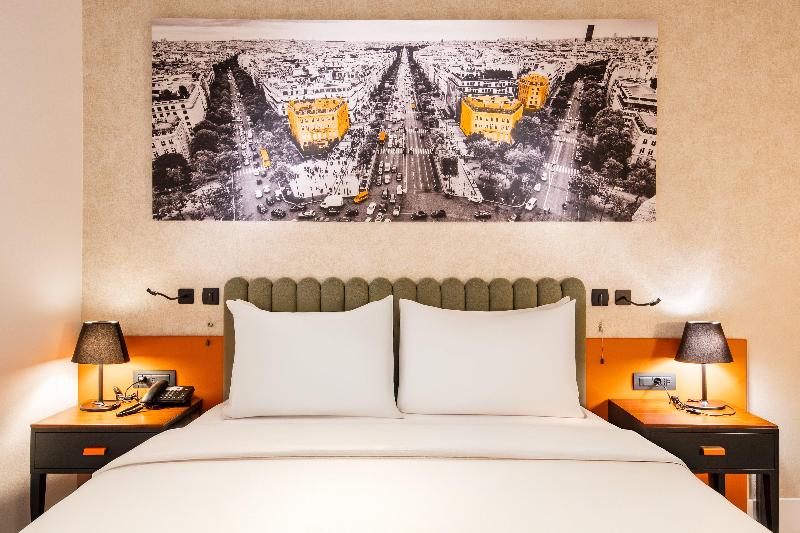 cheap resort hotels  to Spend holiday with family