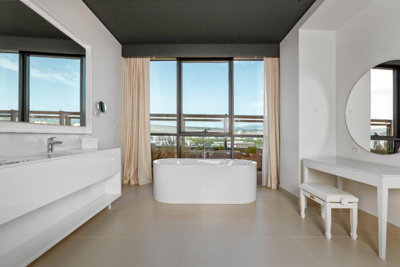 cheap resort hotels  to Spend holiday with family