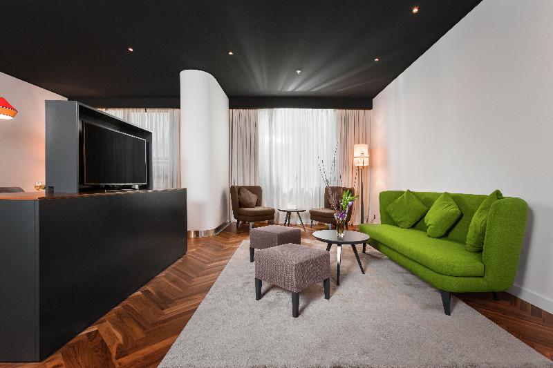 cheap resort hotels  to Spend holiday with family