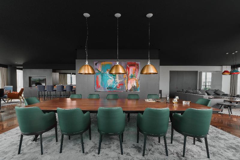 cheap resort hotels  to Spend holiday with family