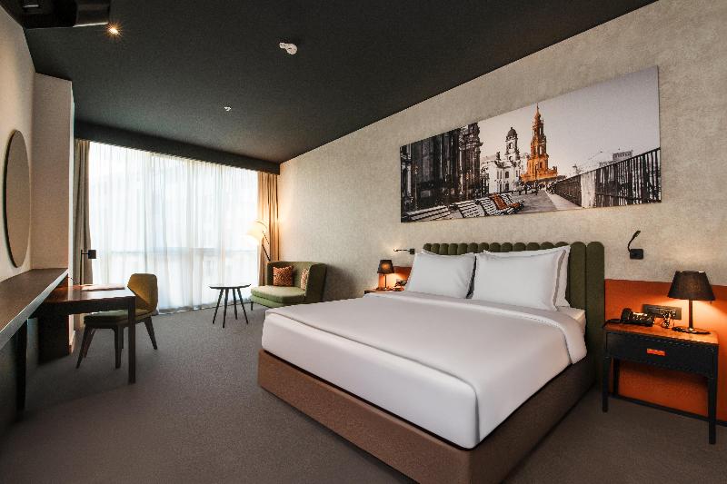 cheap resort hotels  to Spend holiday with family