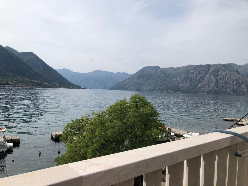 cheap resort hotels  to Spend holiday with family