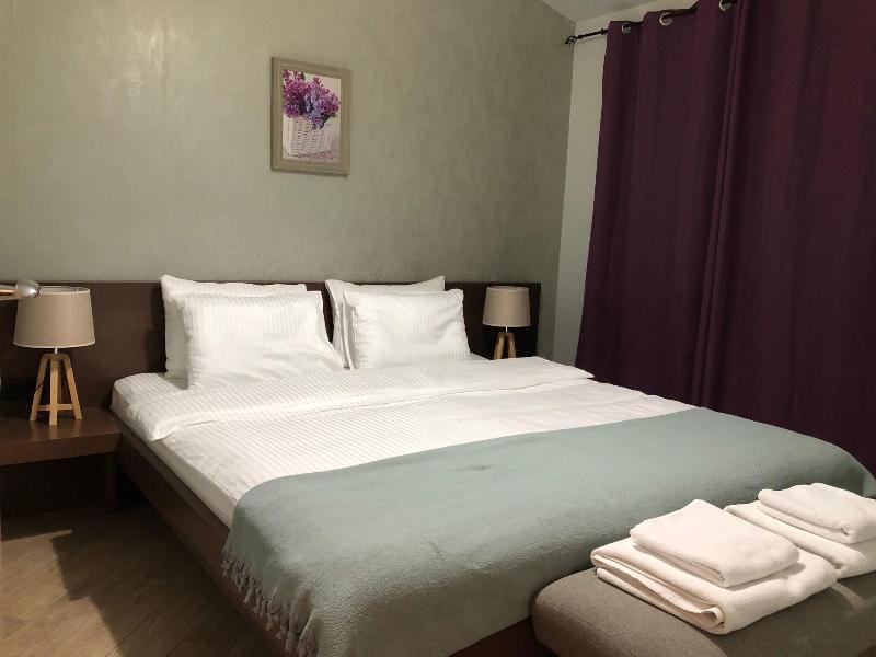 cheap resort hotels  to Spend holiday with family