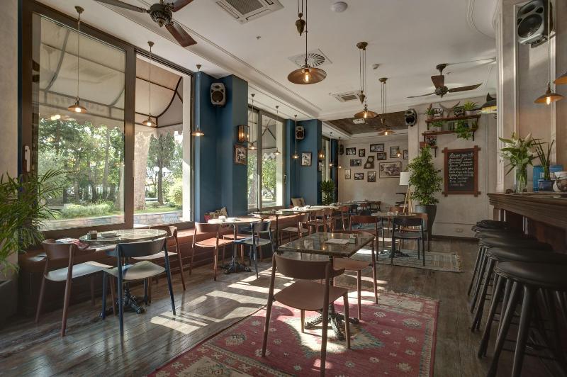 cheap resort hotels  to Spend holiday with family