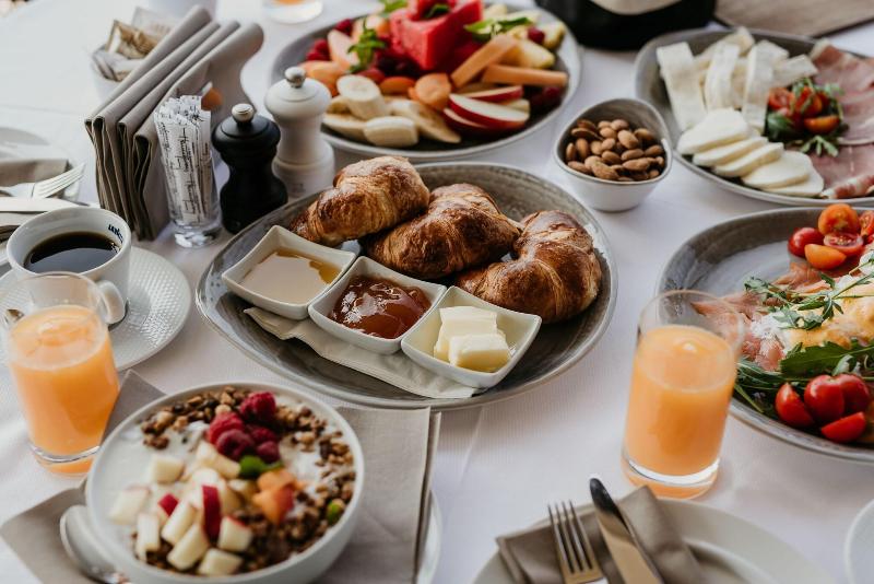 cheap resort hotels  to Spend holiday with family