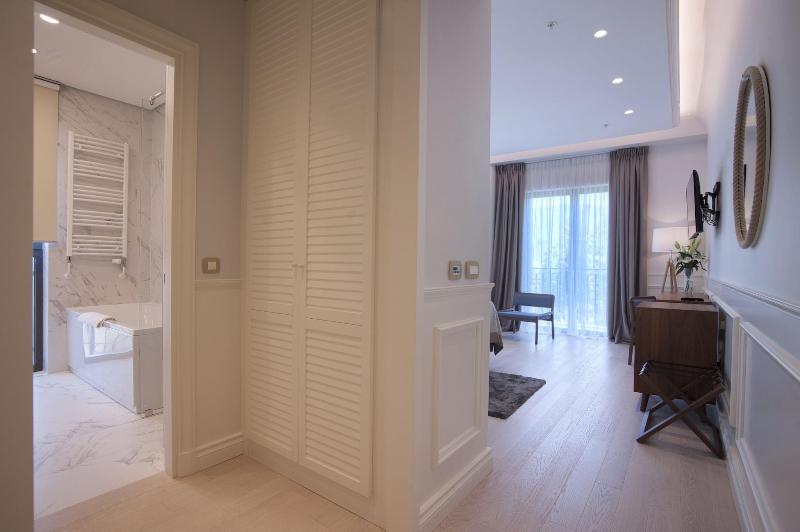 cheap resort hotels to Spend holiday with family