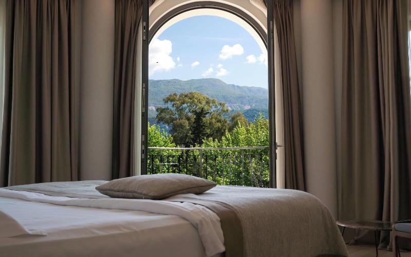 cheap resort hotels  to Spend holiday with family