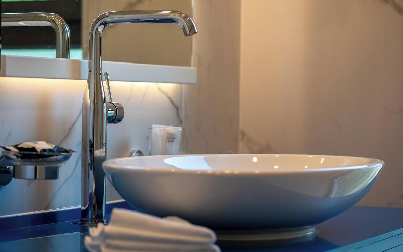 cheap resort hotels  to Spend holiday with family