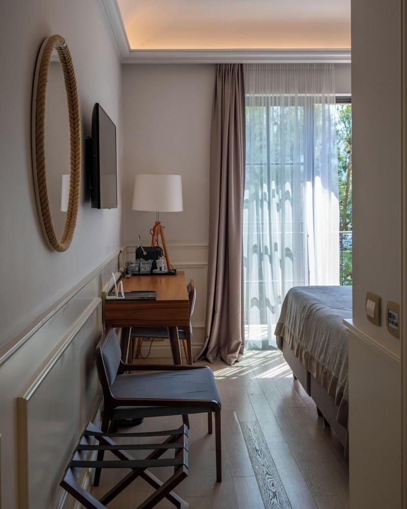 cheap resort hotels  to Spend holiday with family