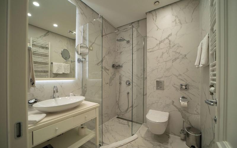 cheap resort hotels  to Spend holiday with family