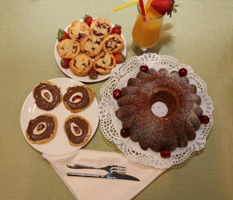 cheap resort hotels  to Spend holiday with family