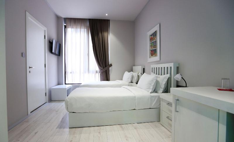 cheap resort hotels  to Spend holiday with family