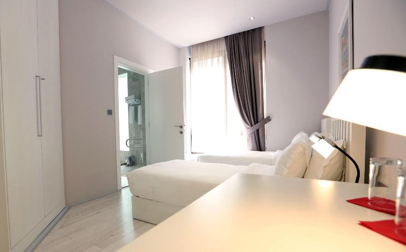 cheap resort hotels  to Spend holiday with family