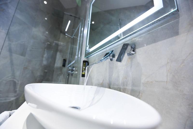 cheap resort hotels  to Spend holiday with family