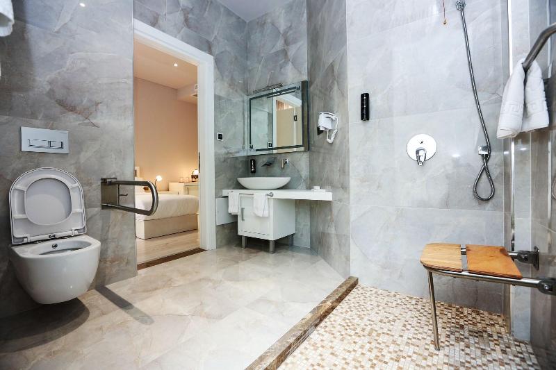 cheap resort hotels  to Spend holiday with family