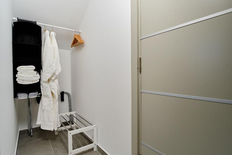 cheap resort hotels  to Spend holiday with family