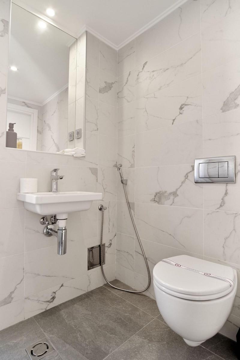 cheap resort hotels  to Spend holiday with family