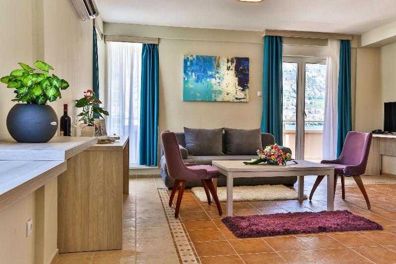 cheap resort hotels  to Spend holiday with family