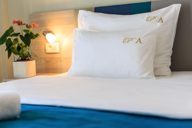 cheap resort hotels  to Spend holiday with family