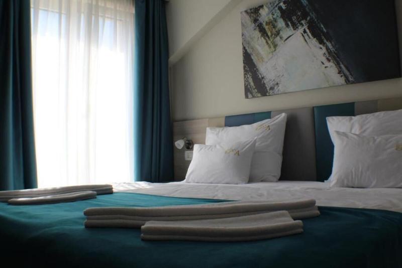 cheap resort hotels  to Spend holiday with family