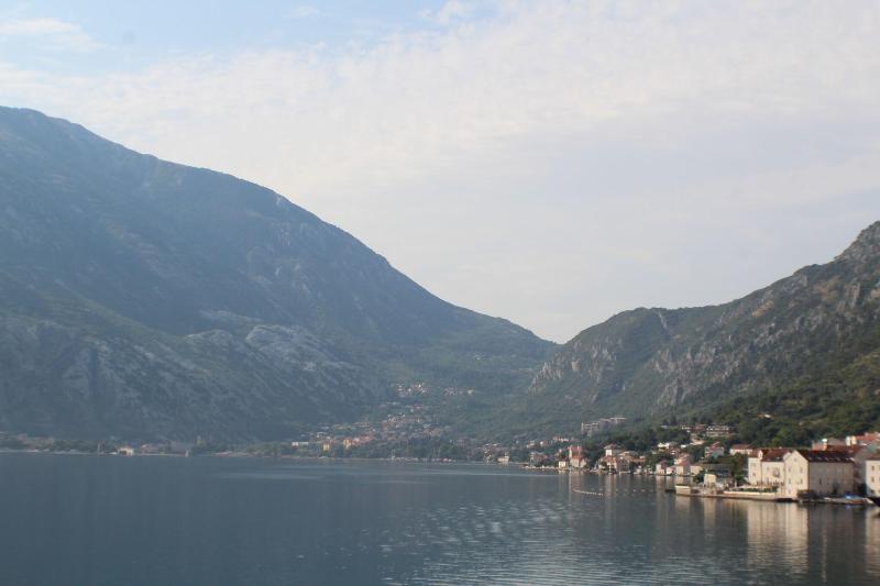 cheap resort hotels  to Spend holiday with family