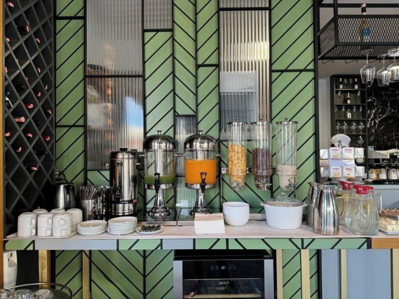 cheap resort hotels  to Spend holiday with family