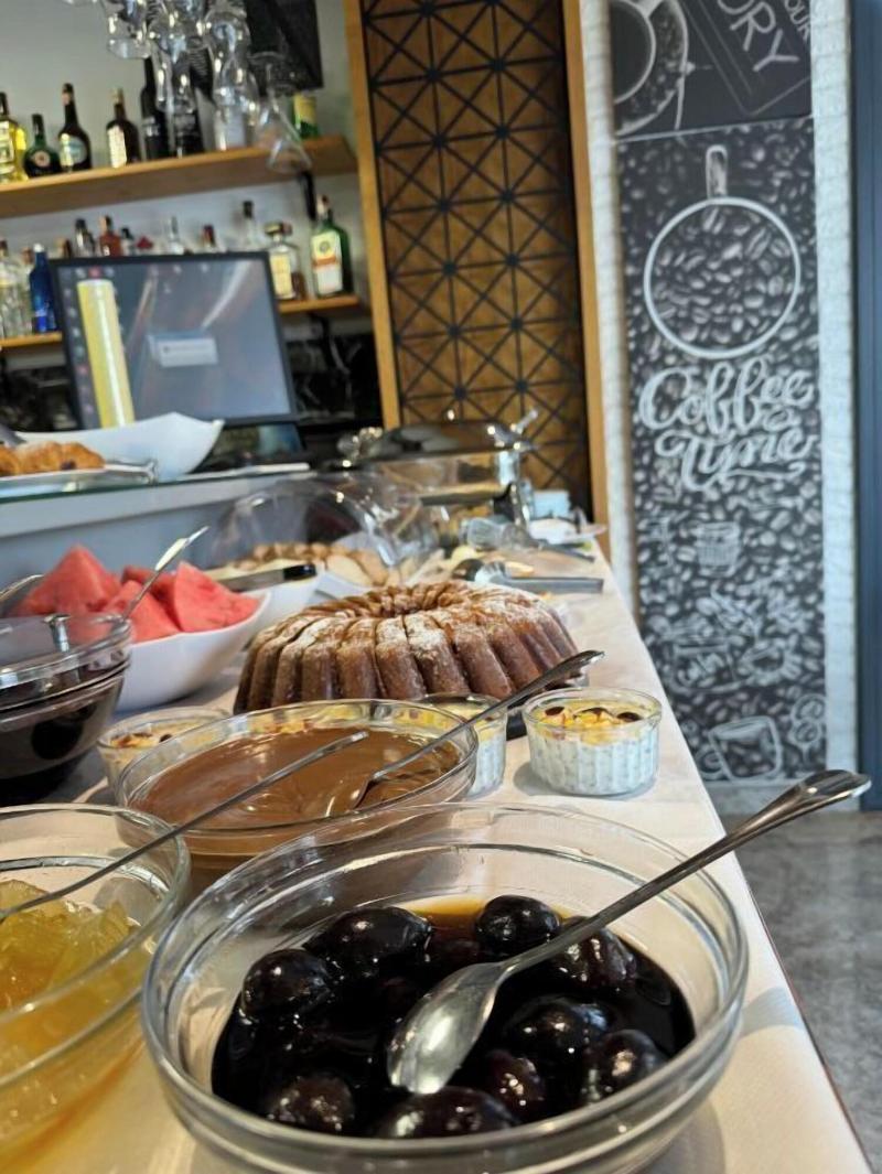 cheap resort hotels  to Spend holiday with family