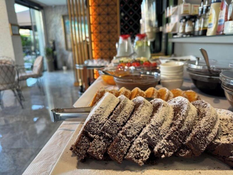 cheap resort hotels  to Spend holiday with family