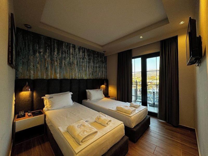 cheap resort hotels  to Spend holiday with family