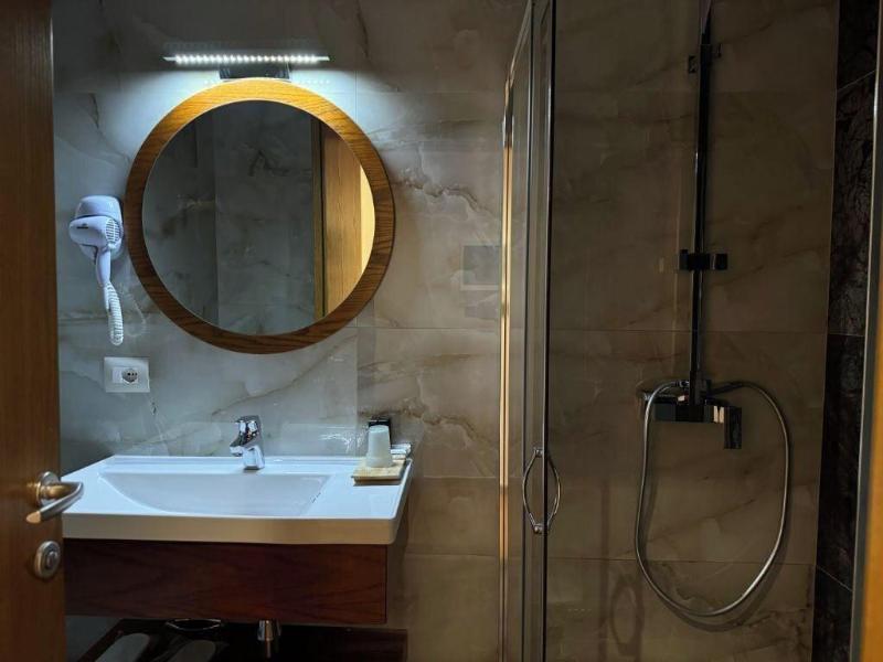 cheap resort hotels  to Spend holiday with family