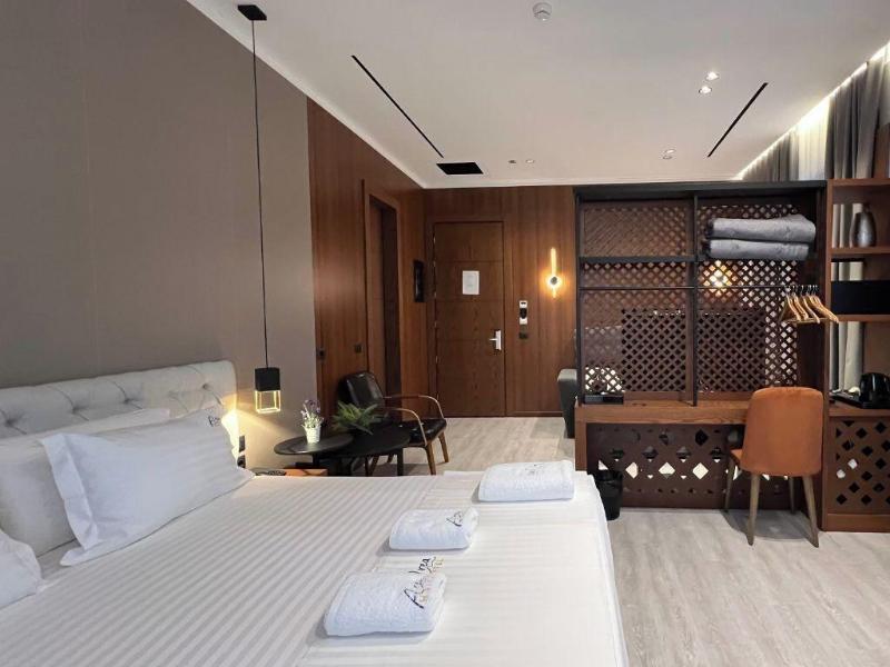 cheap resort hotels  to Spend holiday with family