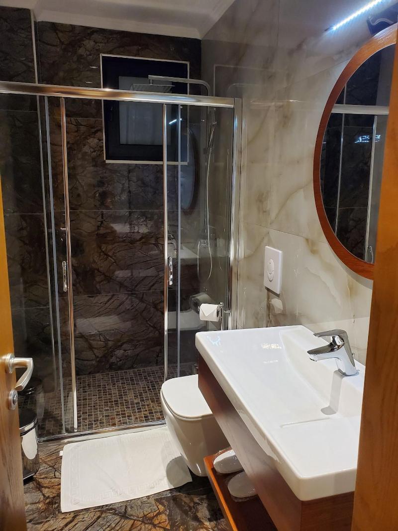 cheap resort hotels  to Spend holiday with family