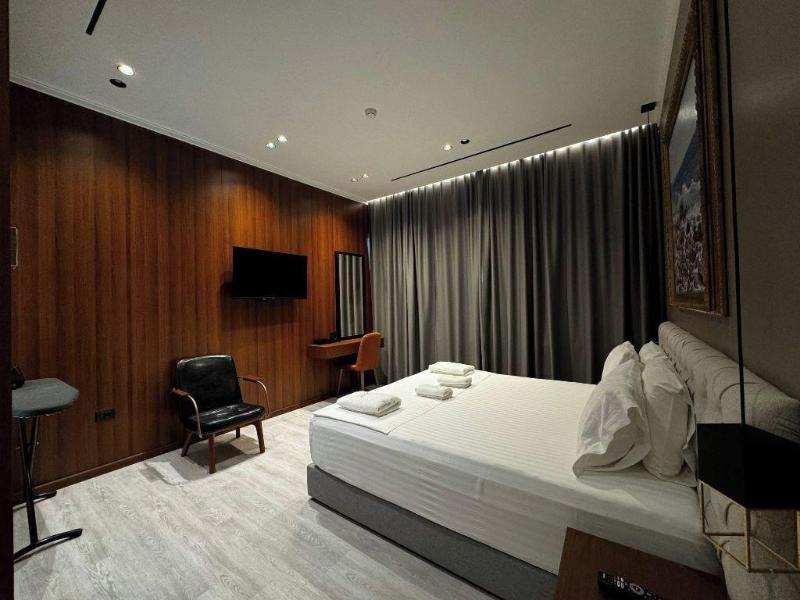 cheap resort hotels  to Spend holiday with family