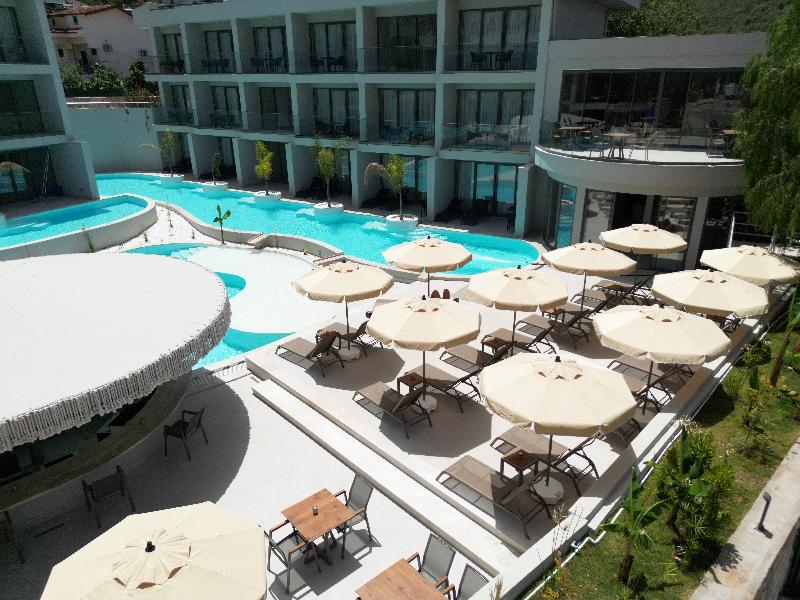 cheap resort hotels  to Spend holiday with family