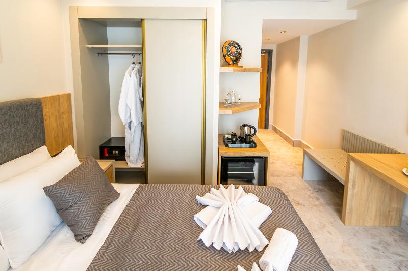 cheap resort hotels  to Spend holiday with family