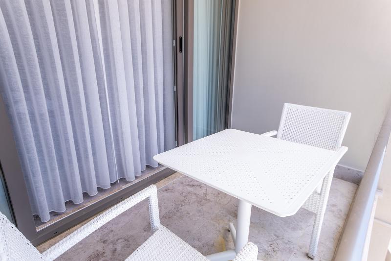 cheap resort hotels  to Spend holiday with family