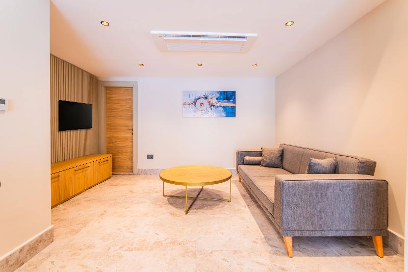 cheap resort hotels  to Spend holiday with family