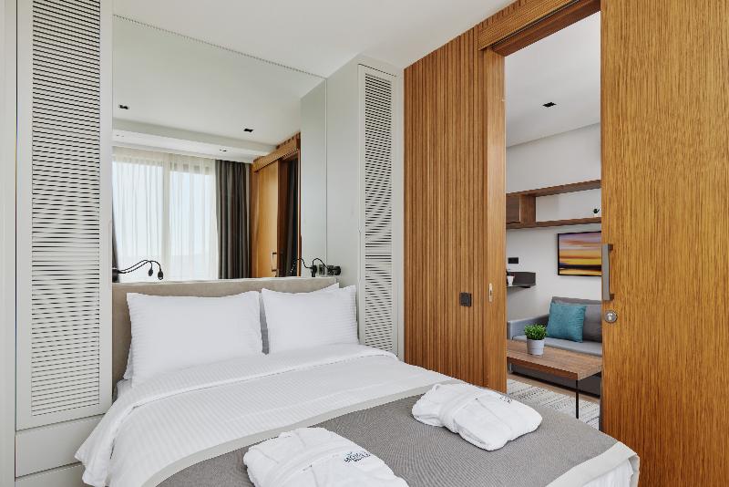 cheap resort hotels  to Spend holiday with family