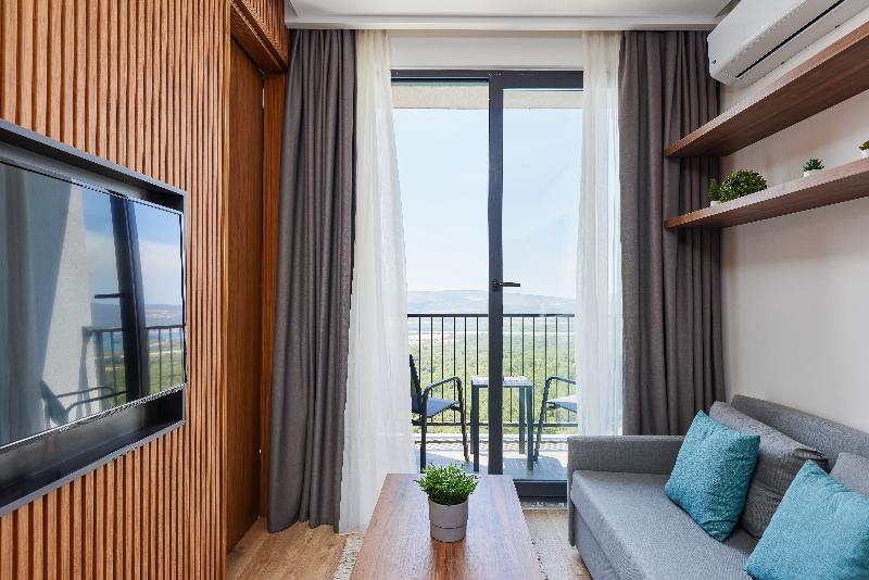 cheap resort hotels  to Spend holiday with family