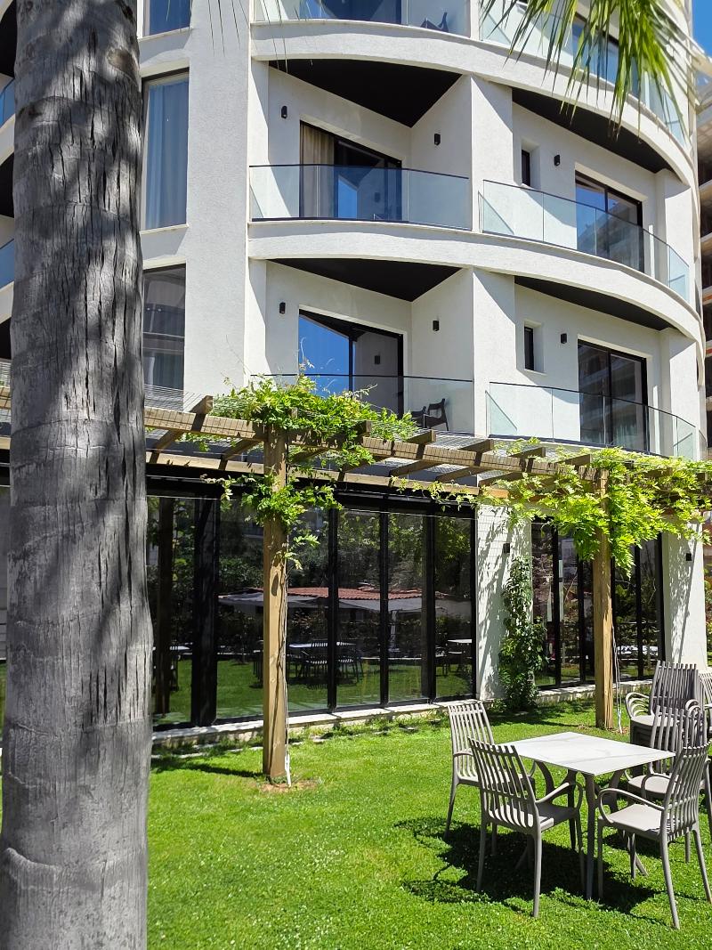 cheap resort hotels  to Spend holiday with family