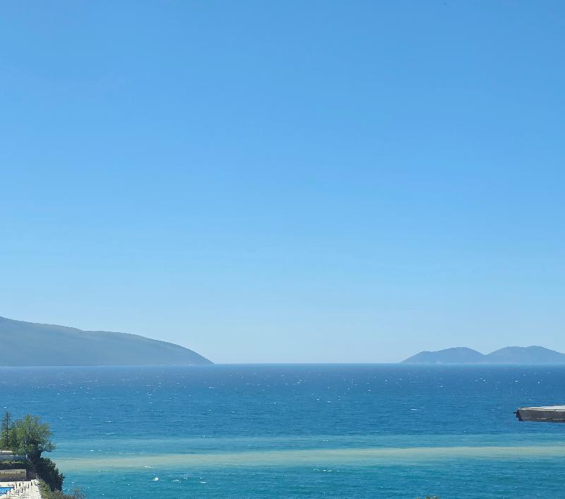 cheap resort hotels  to Spend holiday with family