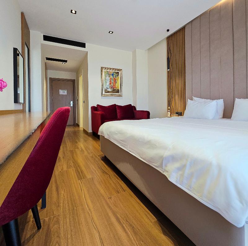 cheap resort hotels  to Spend holiday with family