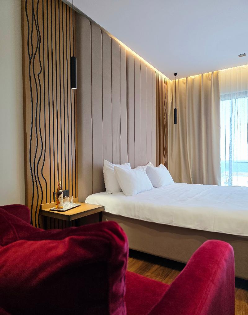 cheap resort hotels  to Spend holiday with family