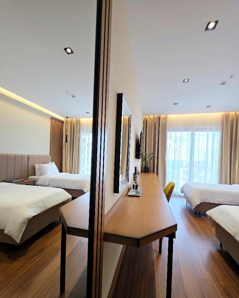 cheap resort hotels  to Spend holiday with family