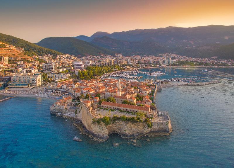 cheap resort hotels in Turkey to Spend holiday with family