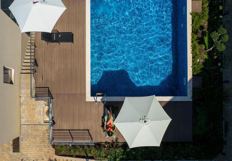 cheap resort hotels  to Spend holiday with family